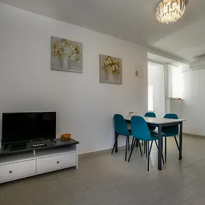  Apartment Oliva Kroatien