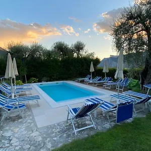  Apartment Gaia Con Piscina Seeblick Italien